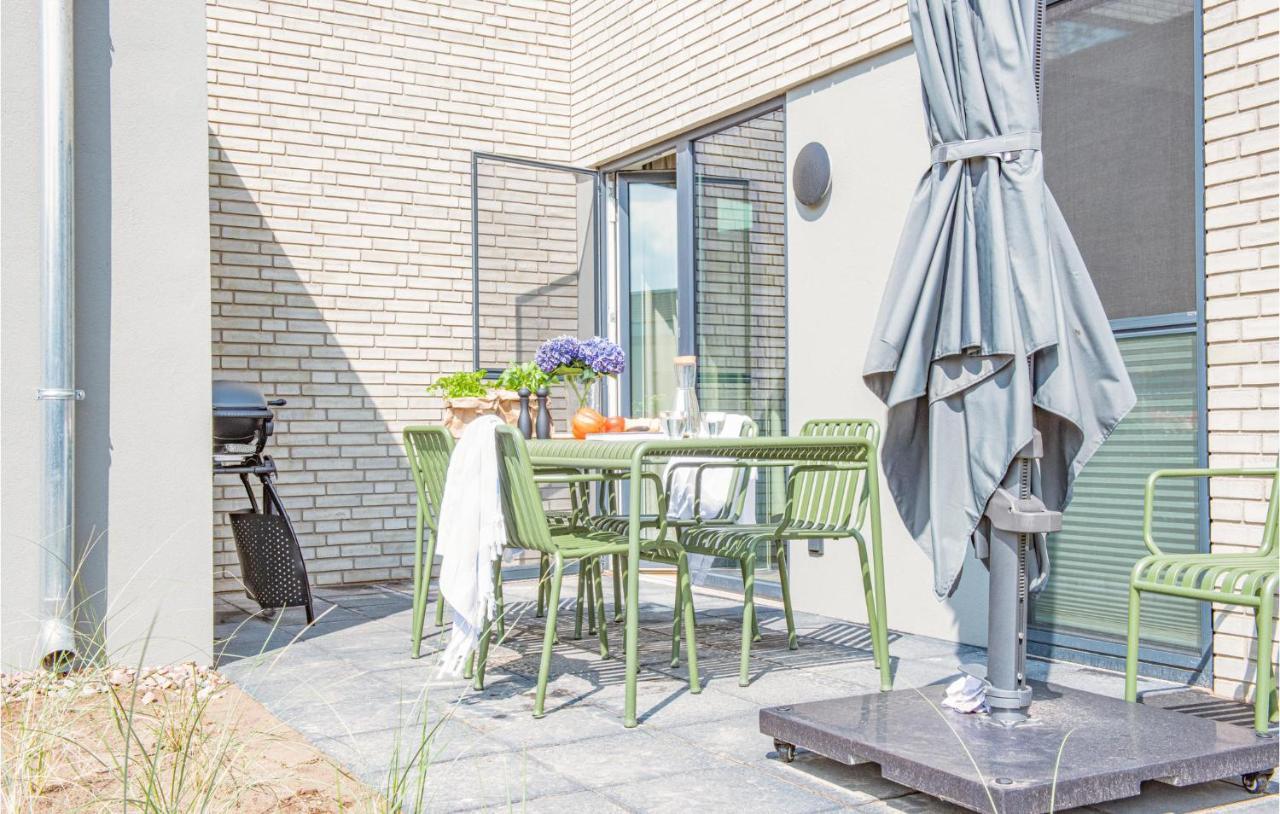 Gorgeous Home In Lembruch-Duemmer See With Kitchen Bagian luar foto