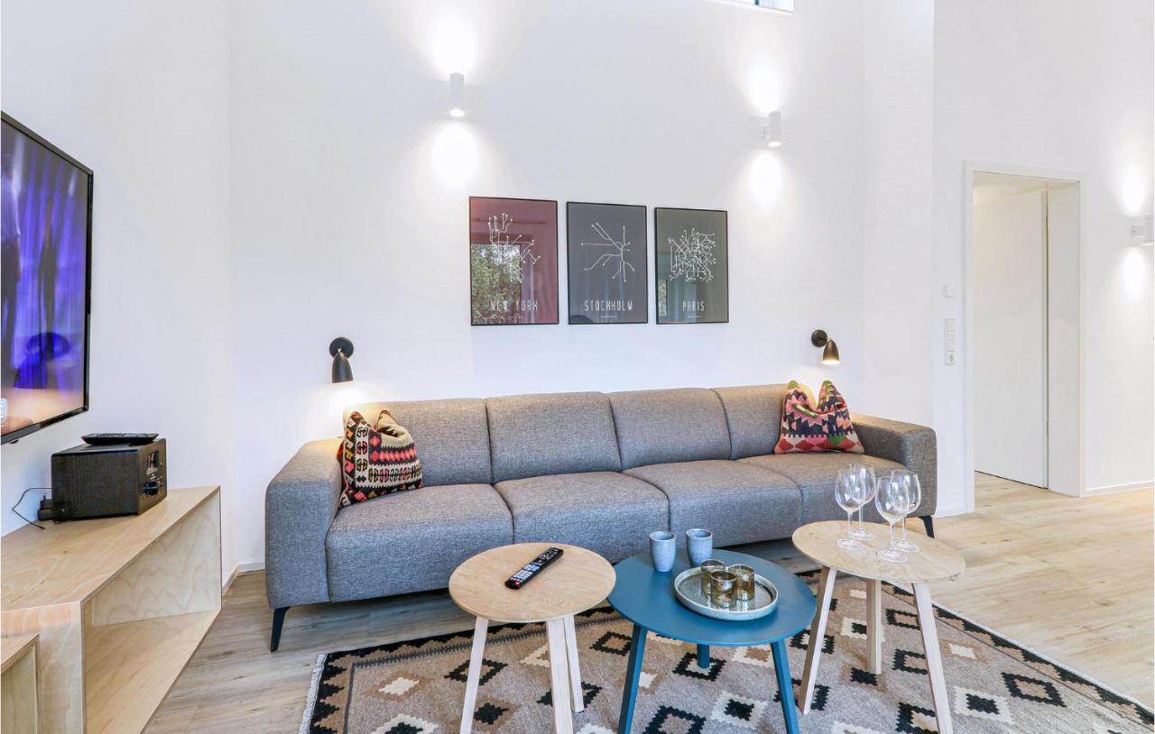 Gorgeous Home In Lembruch-Duemmer See With Kitchen Bagian luar foto